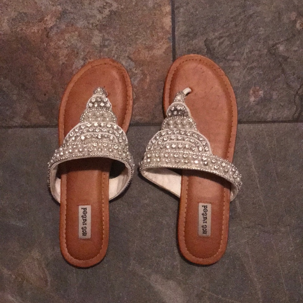 Not Rated omens flip flops size 8.5